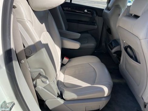 Used 2014 Buick Enclave Leather AWD/4WD image 19