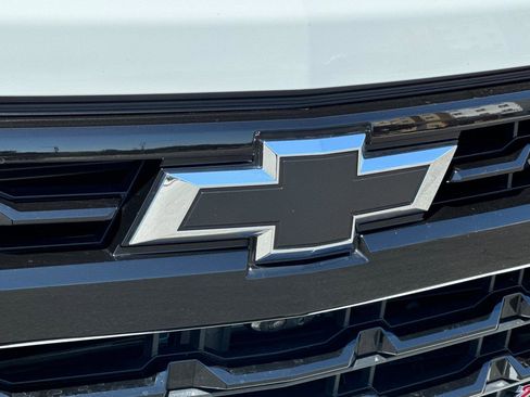 Used 2024 Chevrolet Silverado 1500 LT Trail Boss w/ LT Trail Boss Premium Package image 34