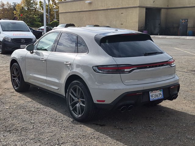 Used 2023 Porsche Macan AWD/4WD image 7