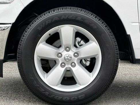 Used 2024 RAM 1500 Classic SLT AWD/4WD image 23