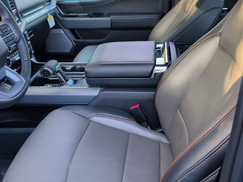 Used 2025 Ford F150 Lariat w/ Equipment Group 501A Mid image 9