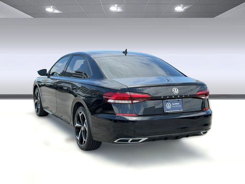 Used 2022 Volkswagen Passat 2.0T R-Line FWD image 3