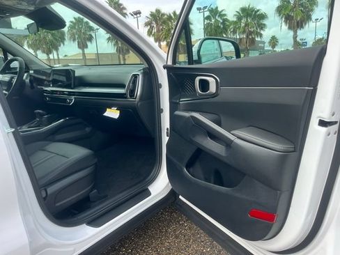 New 2026 Kia Sorento S w/ S Panoramic Sunroof Package FWD image 22