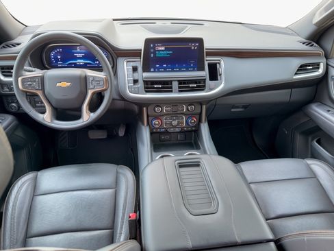 Certified 2024 Chevrolet Suburban High Country AWD/4WD image 17