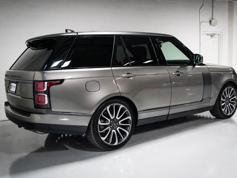 Used 2018 Land Rover Range Rover HSE AWD/4WD image 3