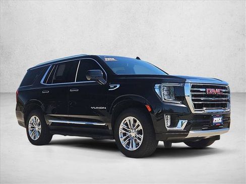 Used 2022 GMC Yukon SLT AWD/4WD image 3
