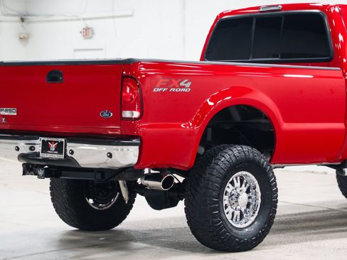 Used 2006 Ford F250 XL AWD/4WD image 7
