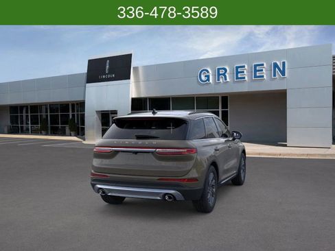 New 2026 Lincoln Corsair Premiere image 8