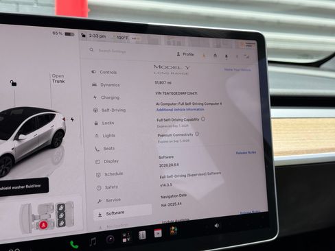 Used 2024 Tesla Model Y Long Range RWD image 26
