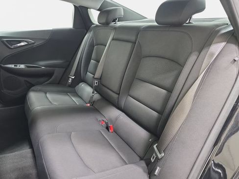 Used 2025 Chevrolet Malibu LT FWD image 13