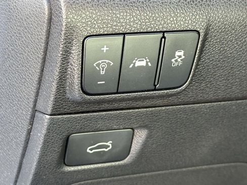 Used 2021 Kia K5 EX image 9