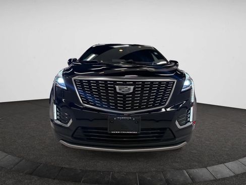 Certified 2022 Cadillac XT5 Premium Luxury w/ LPO, Floor Liner Package image 4