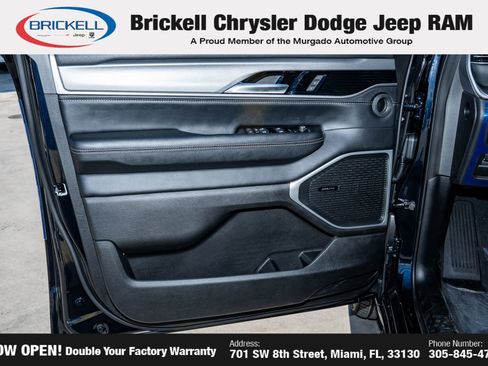 New 2025 Jeep Wagoneer Series II w/ Convenience Group I image 12