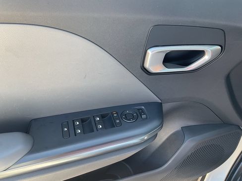 Used 2025 Kia K4 FWD image 20