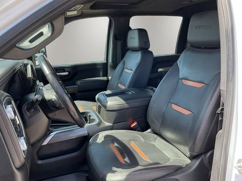Used 2022 GMC Sierra 2500 AT4 w/ AT4 Preferred Package AWD/4WD image 9