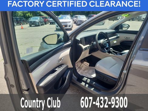 Used 2025 Hyundai Tucson SEL AWD/4WD image 10