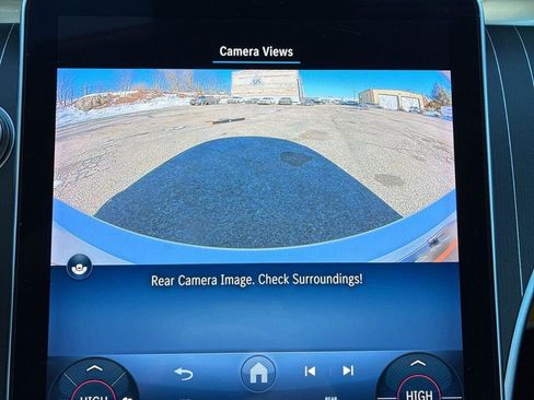 Used 2023 Mercedes-Benz C 300 4MATIC Sedan image 7