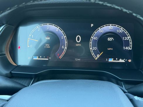 New 2025 Jeep Grand Cherokee L Laredo image 19