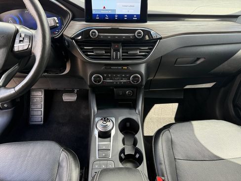 Used 2020 Ford Escape Titanium AWD/4WD image 20