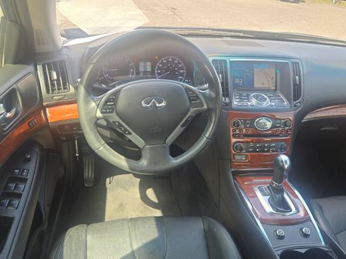 Used 2010 INFINITI G37 Journey w/ Premium Pkg RWD image 5