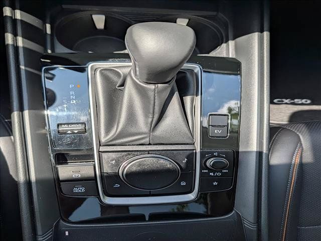 Certified 2025 MAZDA CX-50 AWD 2.5 Hybrid w/ Premium Pkg image 33