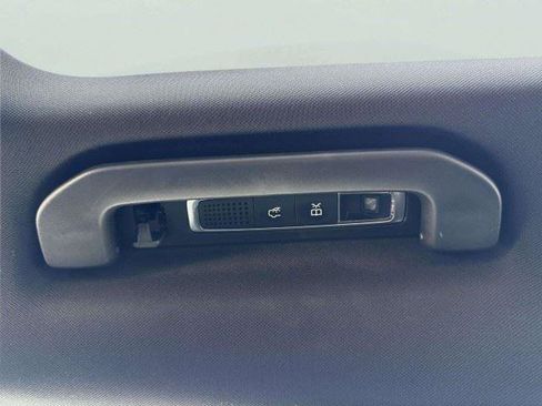 Used 2019 Mercedes-Benz S 560 4MATIC Sedan image 40