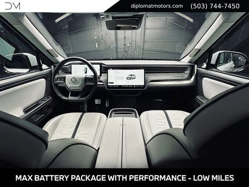 Used 2024 Rivian R1S Adventure Dual AWD/4WD image 39