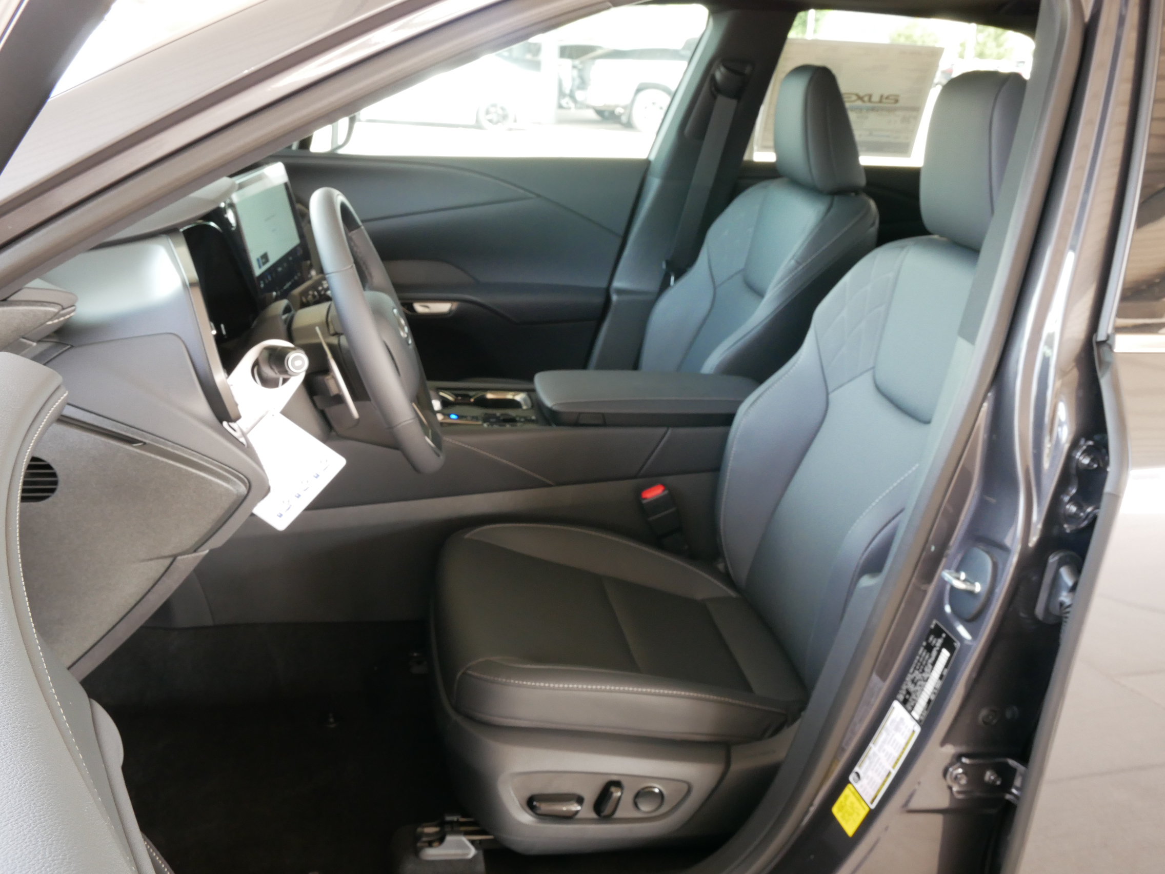New 2026 Lexus RX 350h w/ Convenience Package AWD/4WD image 2