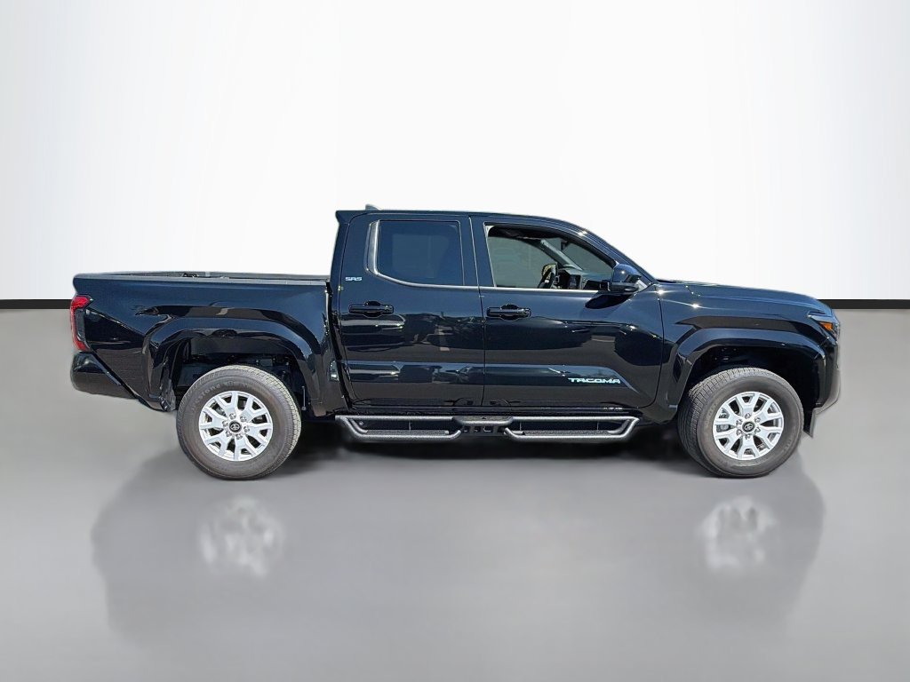 Used 2025 Toyota Tacoma SR5 RWD image 4