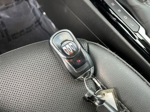 Used 2024 Buick Encore GX Sport Touring image 22