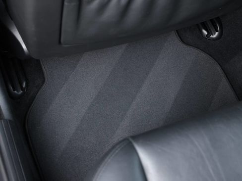 Used 2003 BMW M5 image 75