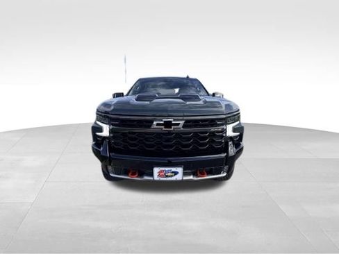 Certified 2026 Chevrolet Silverado 1500 ZR2 AWD/4WD image 3
