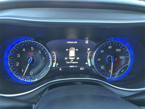 Certified 2019 Chrysler Pacifica Touring-L Plus w/ Advanced Safetytec Group image 39