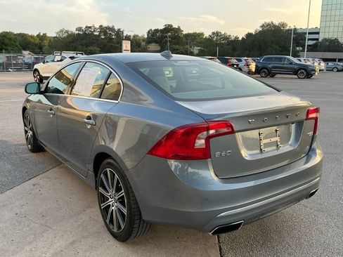 Used 2017 Volvo S60 T5 Inscription Platinum FWD image 5