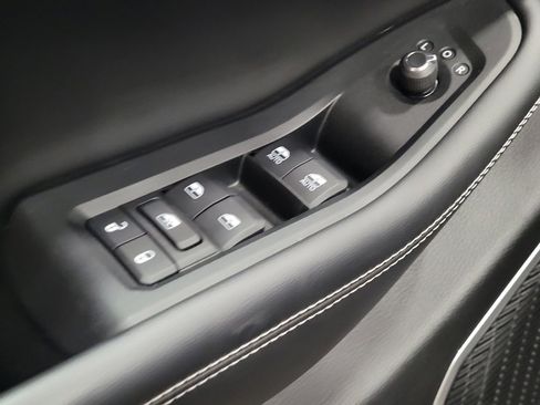 Used 2022 Jeep Grand Cherokee Limited 4xe w/ Luxury Tech Group II image 27