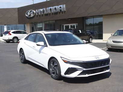 New 2025 Hyundai Elantra Limited