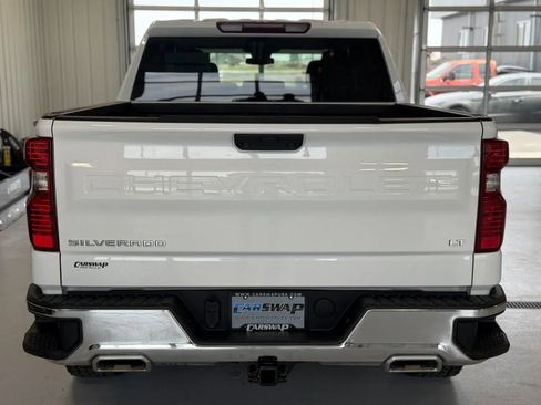 Used 2025 Chevrolet Silverado 1500 LT AWD/4WD image 4