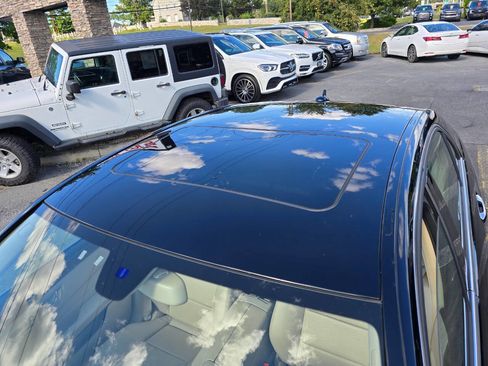 Used 2015 Mercedes-Benz E 250 BlueTEC 4MATIC Sedan w/ Premium 1 Package image 10