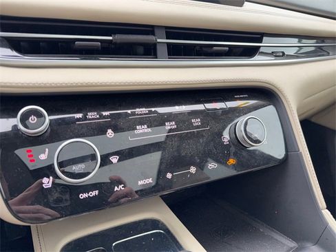 Used 2023 INFINITI QX60 Luxe w/ Cargo Package image 18