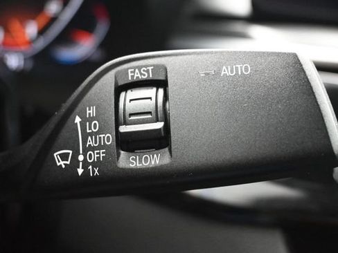Used 2021 BMW M550i xDrive w/ Dynamic Handling Package AWD/4WD image 21