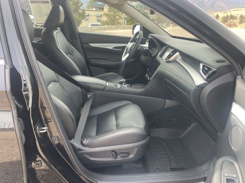 Used 2019 INFINITI QX50 Essential w/ Premium Heat Package image 17