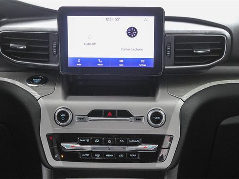 Used 2023 Ford Explorer XLT w/ Equipment Group 202A image 17