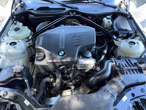 Used 2014 BMW Z4 sDrive28i image 24