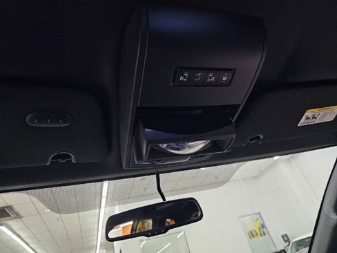 Used 2017 Dodge Grand Caravan GT image 26