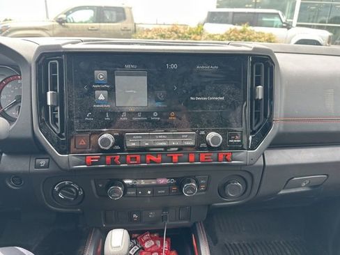 Used 2025 Nissan Frontier PRO-4X AWD/4WD image 18
