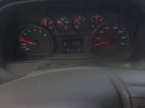 Used 2024 Chevrolet Silverado 1500 Custom image 14