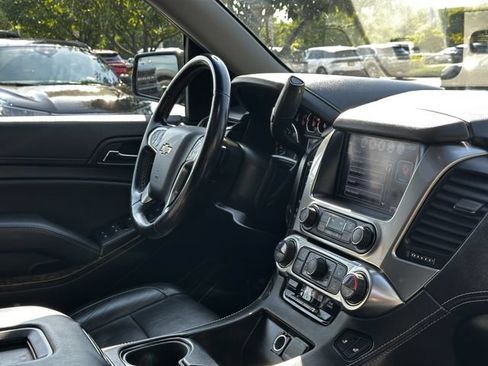 Used 2019 Chevrolet Suburban LT AWD/4WD image 32