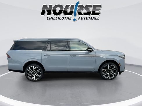 New 2026 Lincoln Navigator L Reserve image 9