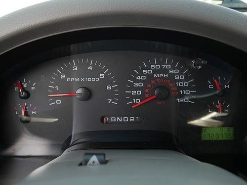 Used 2007 Ford F150 XLT image 25