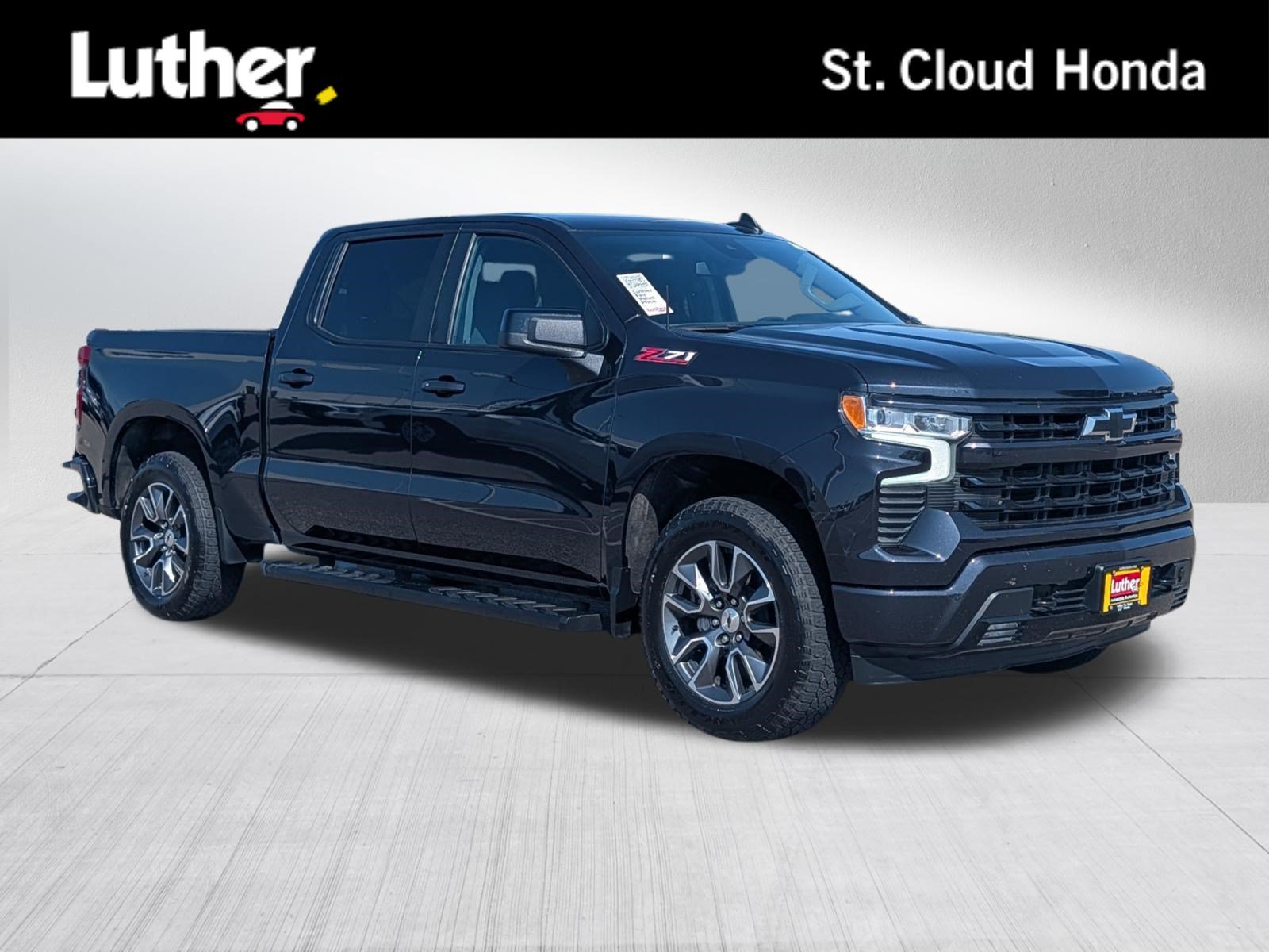 Used 2024 Chevrolet Silverado 1500 RST AWD/4WD image 1